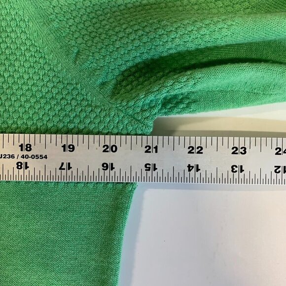 Tommy Bahama Men's IslandZone Coolside V-Neck Sweater in Cool Tide Size S - Picture 13 of 14